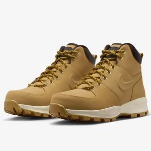 Nike Manoa Leather Boots
